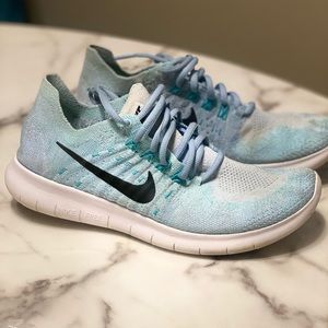 Nike Sneakers women’s Size 8